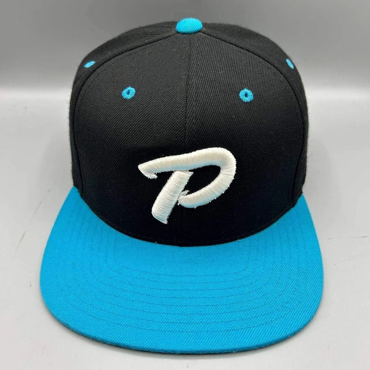 The Unbranded Brand Philadelphia Phillies Hat Men Embroidered Snap Back Cap Size ONE SIZE - 1 Thumbnail