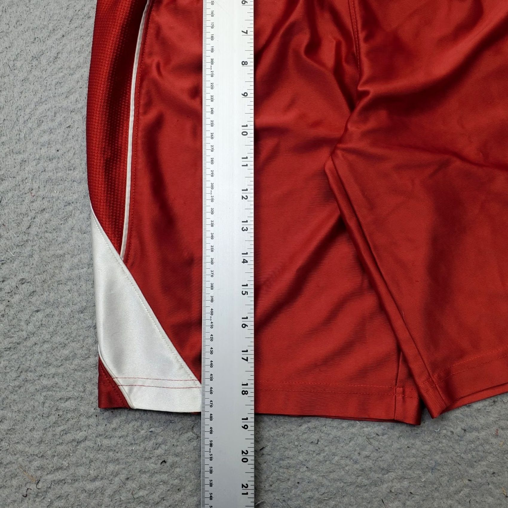 Nike Nike Basketball Shorts Mens M Red Stretch Athletic Running Elastic Waist Size US 31 - 3 Thumbnail