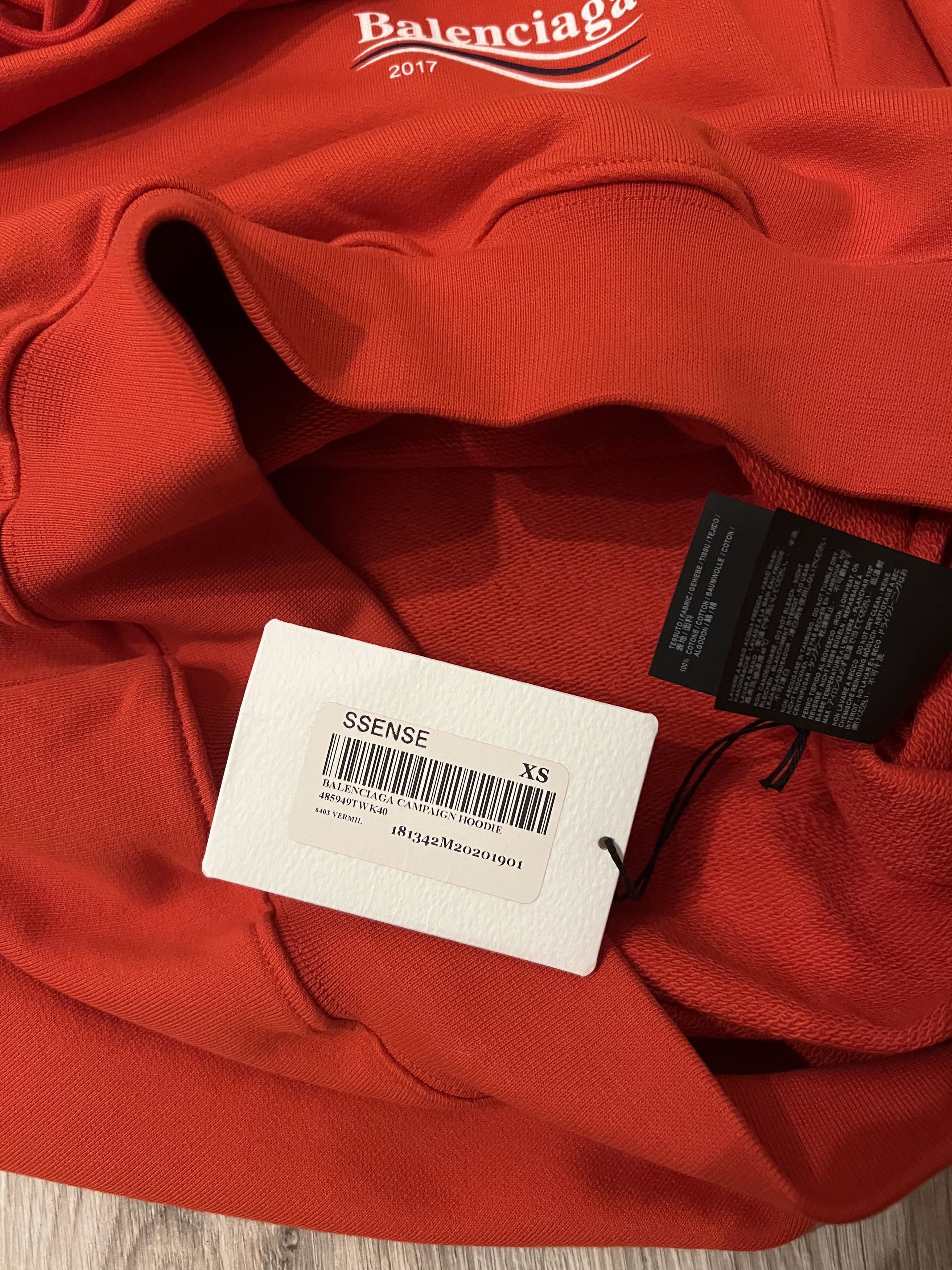 Balenciaga Balenciaga 2017 Campaign Logo Oversized Red Hoodie Size US XS / EU 42 / 0 - 8 Thumbnail