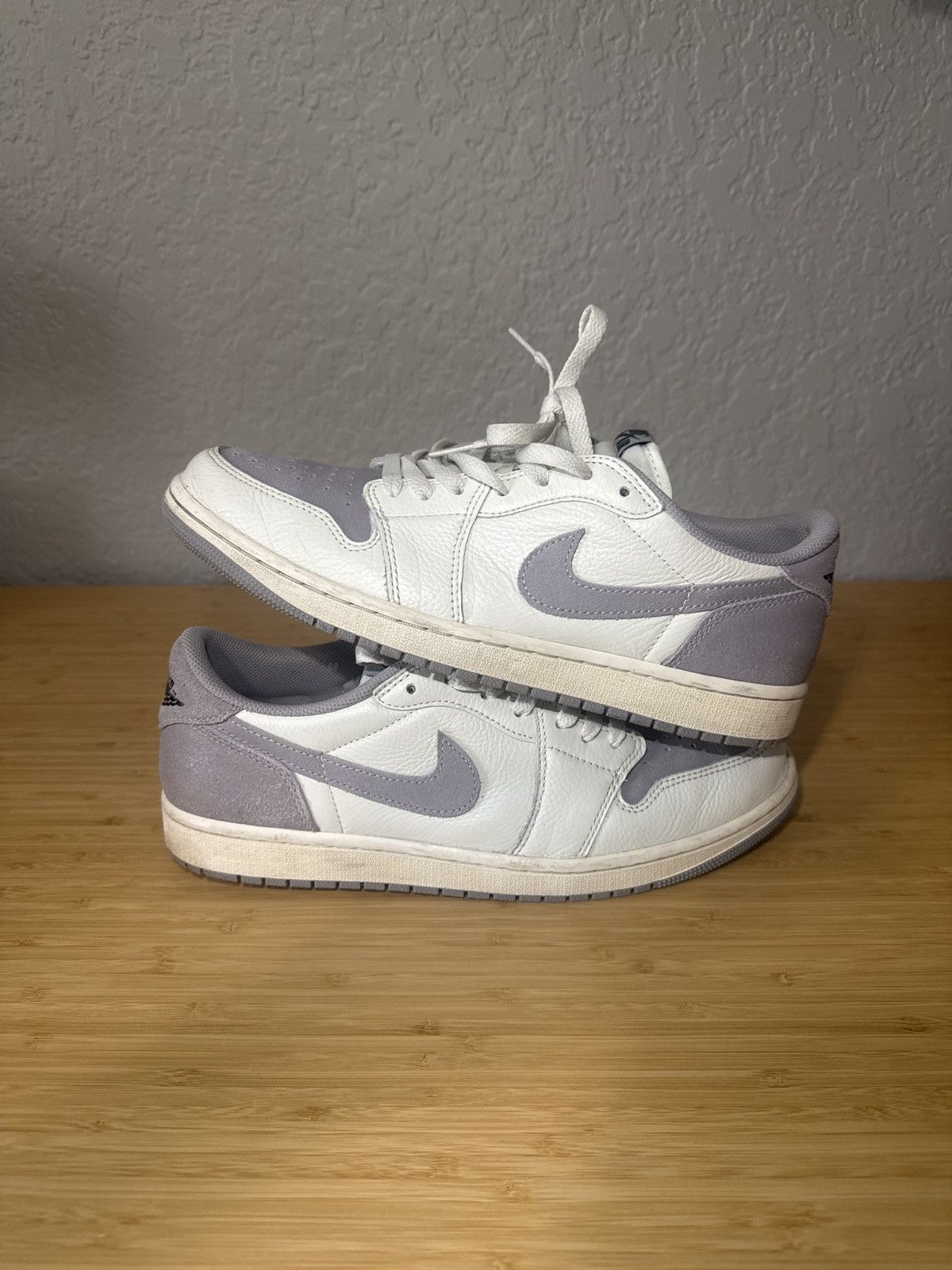 Jordan Brand Air Jordan 1 Retro Low OG 'Atmosphere Grey' Size US 11 / EU 44 - 3 Thumbnail