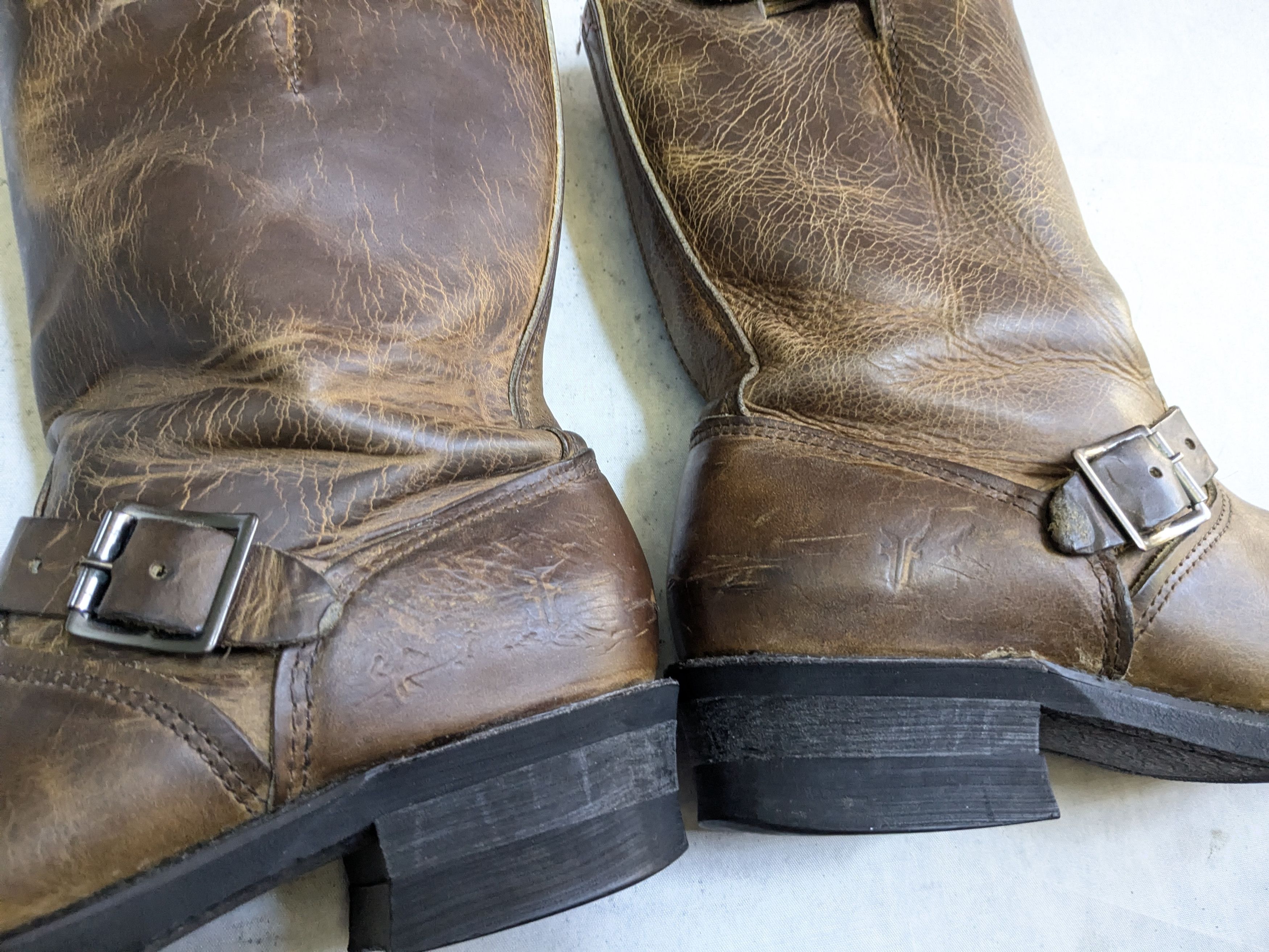 Frye Frye Engineer Boots Brown 9 M Leather Strap Buckle Size US 9 / EU 42 - 13 Thumbnail