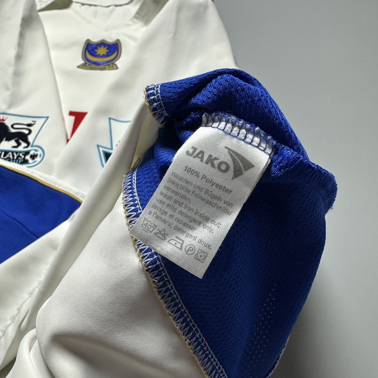 Vintage PORTSMOUTH JAKO 2006/2007 FOOTBALL AWAY JERSEY #27 KANU Size US L / EU 52-54 / 3 - 16 Thumbnail