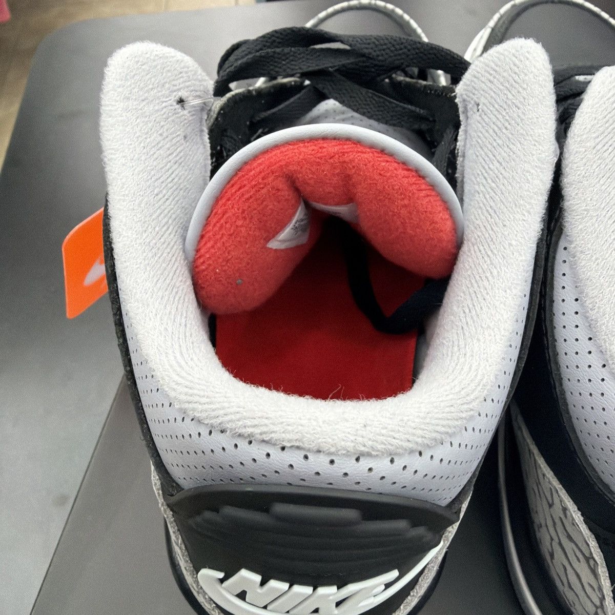 Jordan Brand Air Jordan 3 Retro OG 2024 Black Cement DN3707-010 Size 9.5 Size US 9.5 / EU 42-43 - 22 Thumbnail