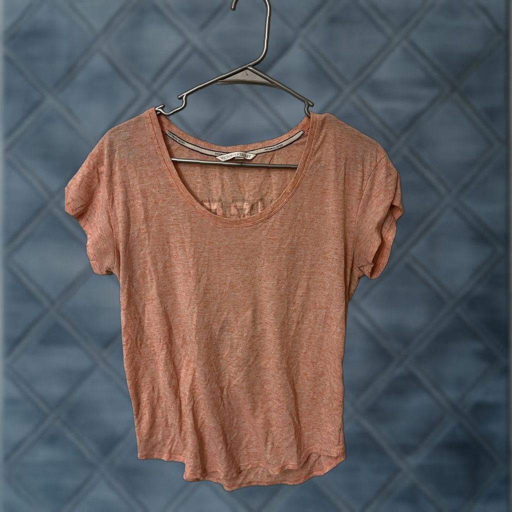 Victoria's Secret Victoria's Secret PINK T-Shirt Graphic Crew Neck Pink Adult Small Womens Size S / US 4 / IT 40 - 1 Thumbnail