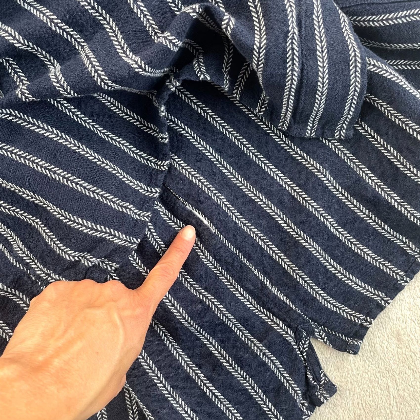 Banana Republic Banana Republic Camp Shirt Men XL Blue Striped Linen Blend Button-Up Casual Vacation Size US XL / EU 56 / 4 - 7 Thumbnail