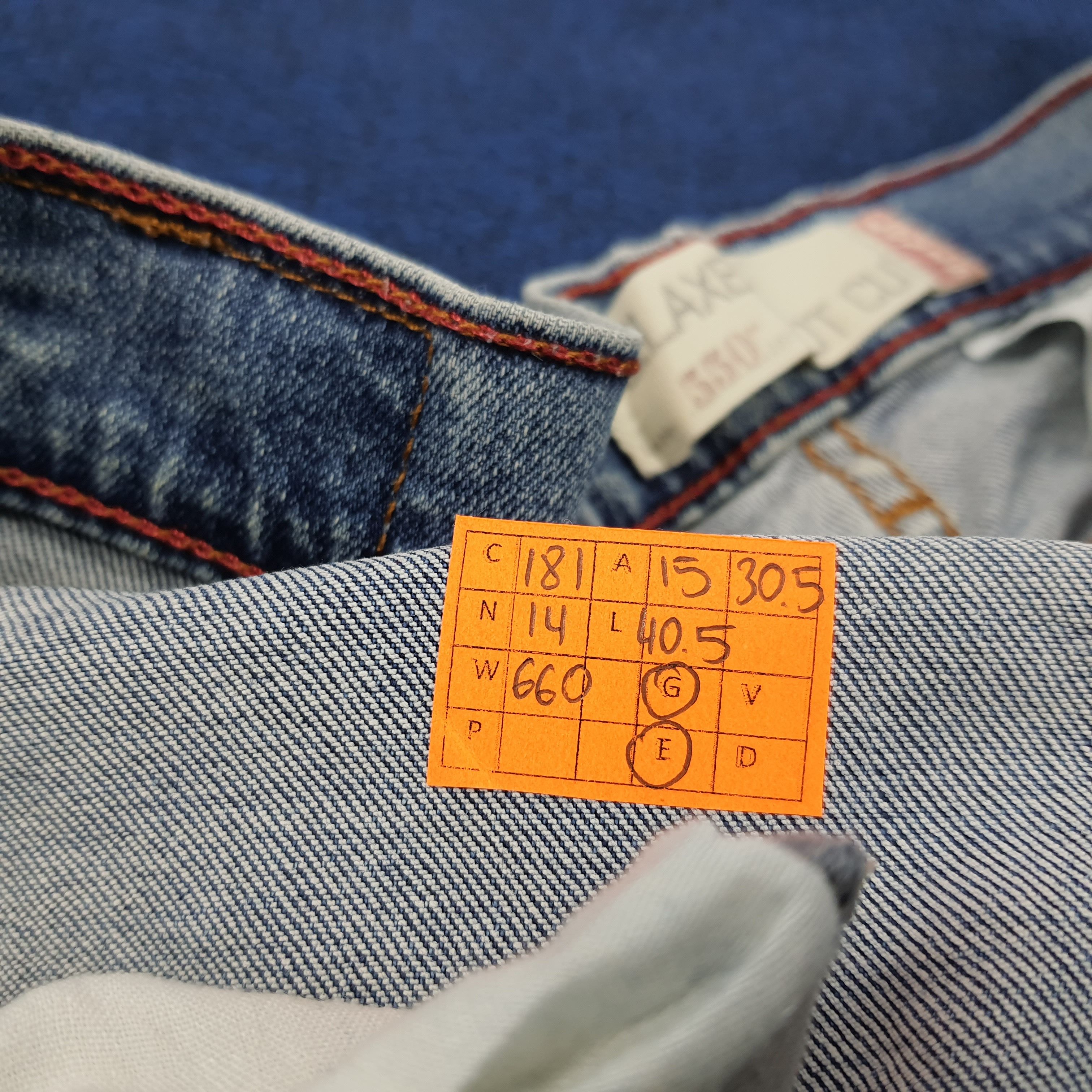 Levi's × Vintage Vintage Levi's 550 Relaxed Boot Cut Distressed Jeans Size US 30 / EU 46 - 11 Thumbnail