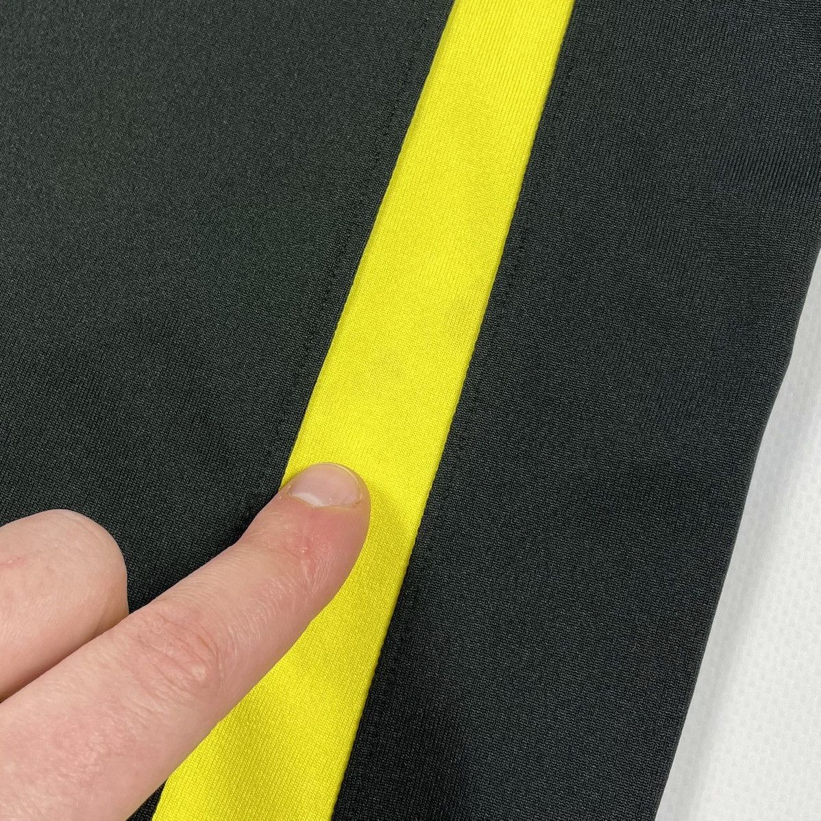 Under Armour Tottenham Hotspur 2014/2015 Away Soccer Jersey Size US M / EU 48-50 / 2 - 15 Thumbnail