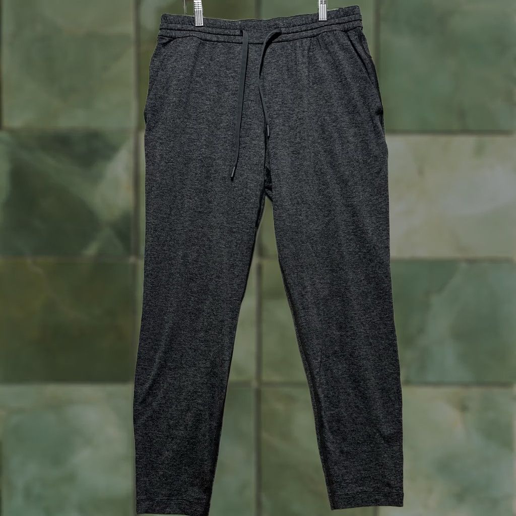 Lululemon Lululemon Surge Jogger Mens L Black Heather Gray Athletic Running Pants Tapered Size US 33 - 1 Thumbnail