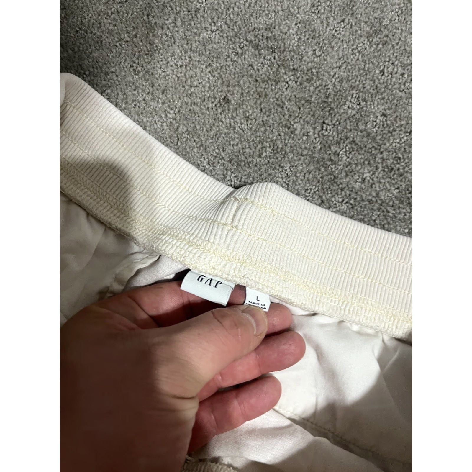 Gap Gap White Bermuda Shorts L Drawstring Pockets Elastic Waist Pull On Lyocell Blend Cotton Cotton Blend Solid Womens Everyday Casual Travel Size 36" / US 14 / IT 50 - 2 Thumbnail