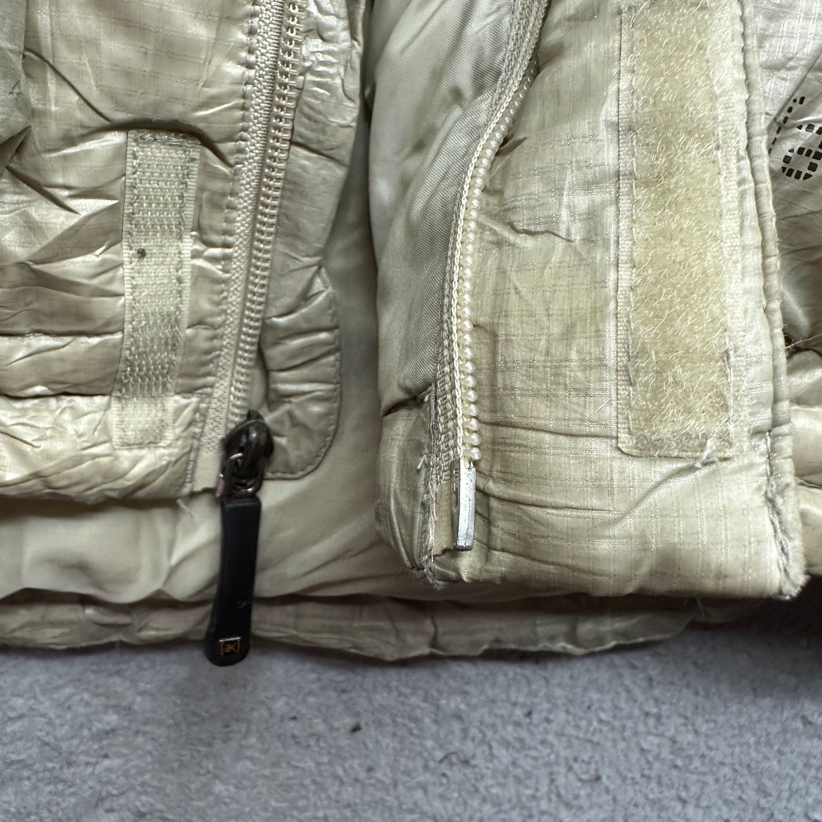 Burton VTG Burton AK Goose Down Ski Snowboard Puffer Jacket Mens XL Size US XL / EU 56 / 4 - 15 Thumbnail