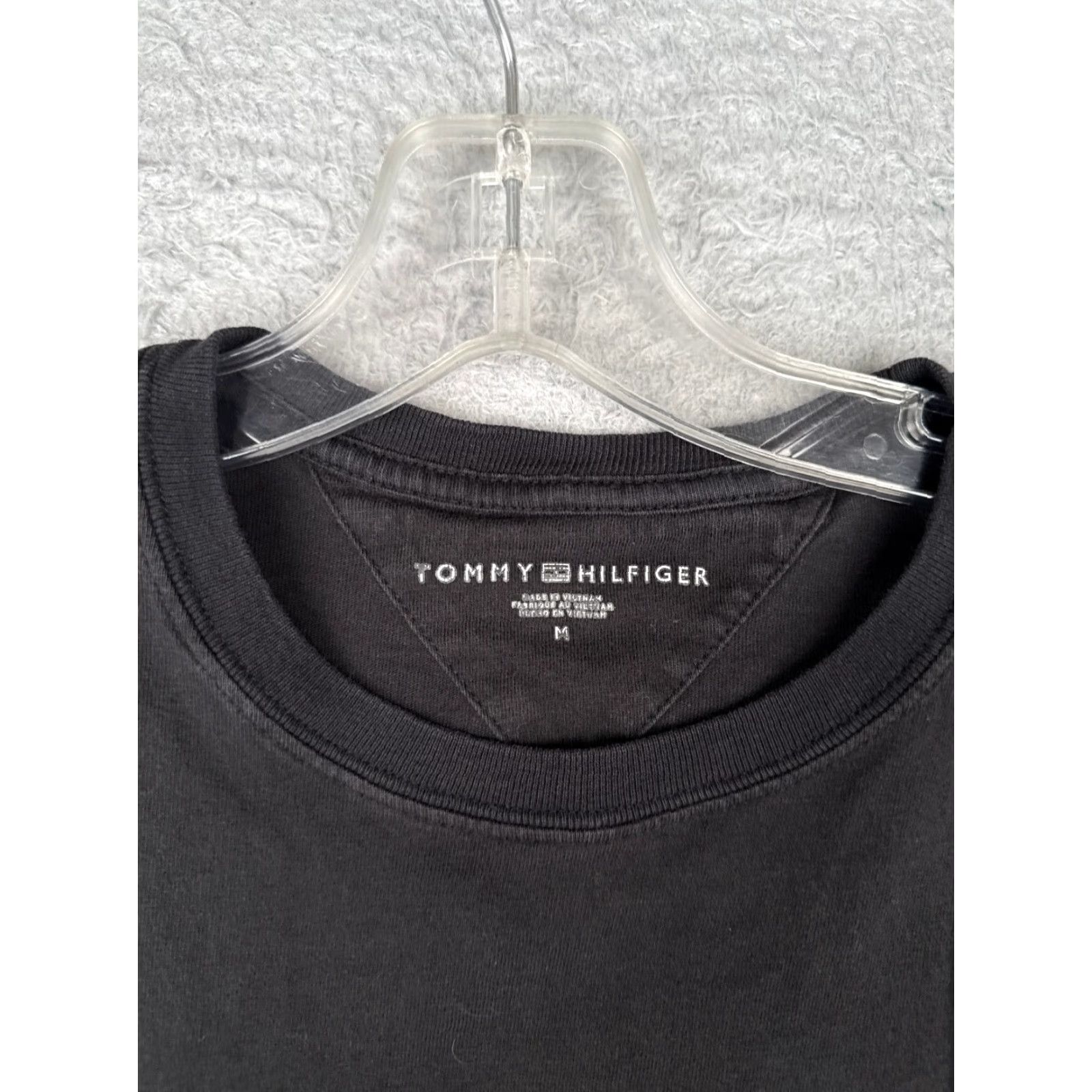 Tommy Hilfiger Tommy Hilfiger Shirt Medium Black Crew Neck Short Sleeve 100% Cotton Logo Embroidered Mens Size US M / EU 48-50 / 2 - 7 Thumbnail