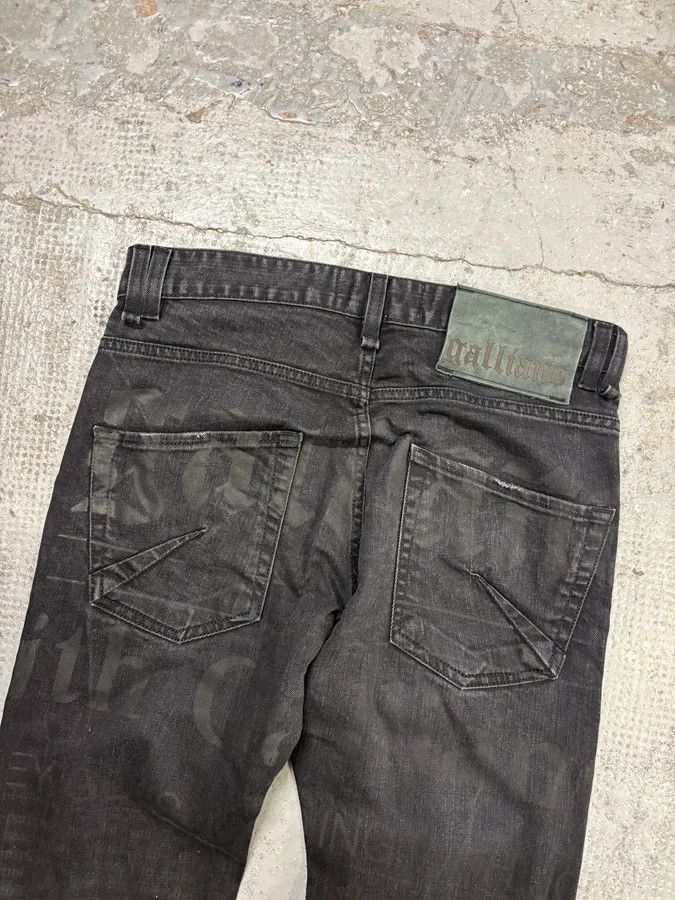 John Galliano SS2014 John Galliano Black Magazine Denim Washed Jeans Size US 31 - 6 Thumbnail
