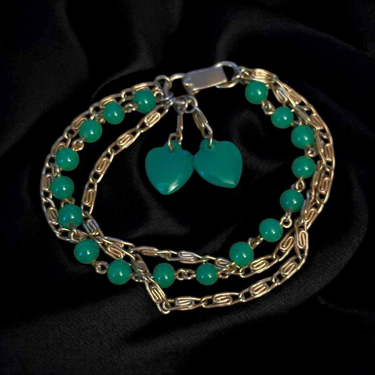 Vintage Vintage multi strand gold tone jade heart charms bracelet Size ONE SIZE - 1 Thumbnail