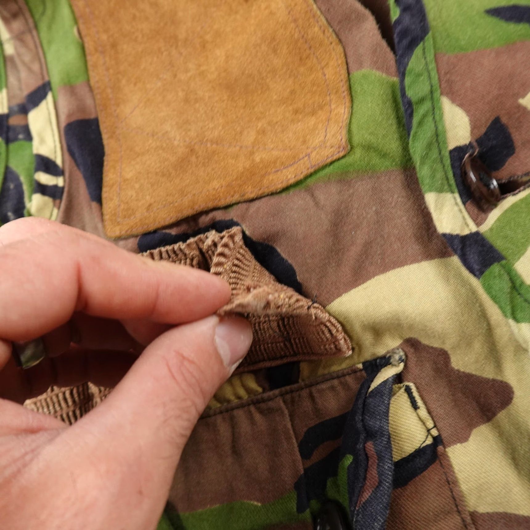 Vintage VINTAGE Caliber Vest Shirt Men M Green Camouflage Hunting Outdoors Pockets Button Military Jacket Size US M / EU 48-50 / 2 - 5 Thumbnail