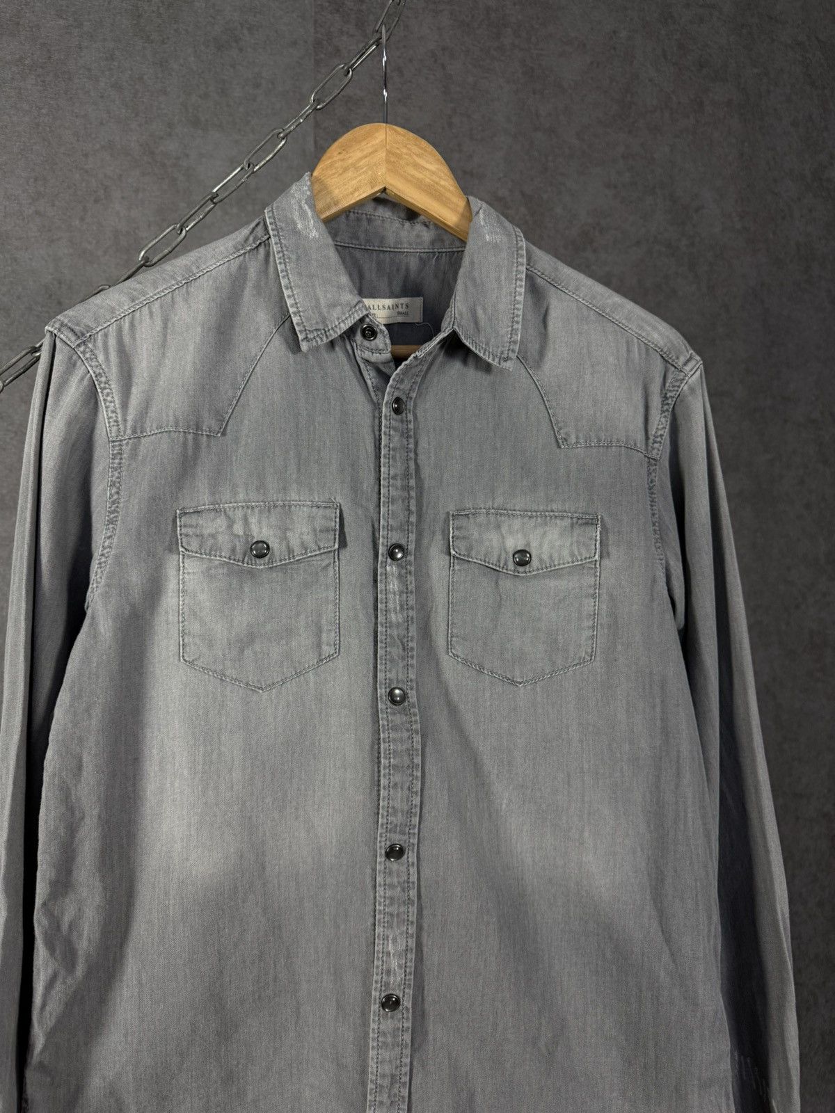Allsaints Allsaints designer double pocket distressed shirt Size US S / EU 44-46 / 1 - 4 Thumbnail