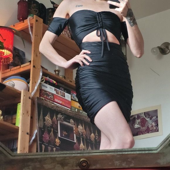 Other Tiger mist off shoulder waist cut out mini dress - size xs Size XS / US 0-2 / IT 36-38 - 5 Thumbnail