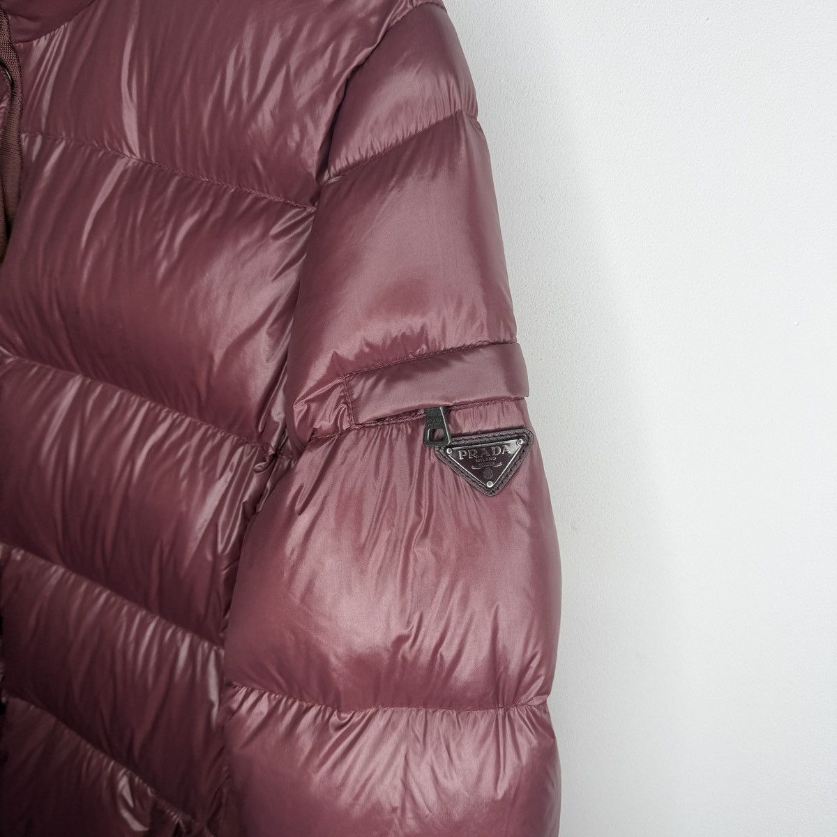 Prada Prada Milano Puffer Down Jacket Re-Nylon Archive Burgundy Size US M / EU 48-50 / 2 - 6 Thumbnail