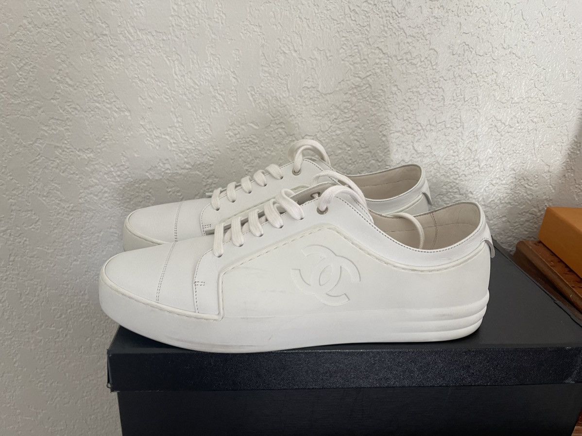 Chanel Chanel G32721 White Calfskin CC Logo Low-Top Rare All-White Size US 10.5 / EU 43-44 - 3 Thumbnail