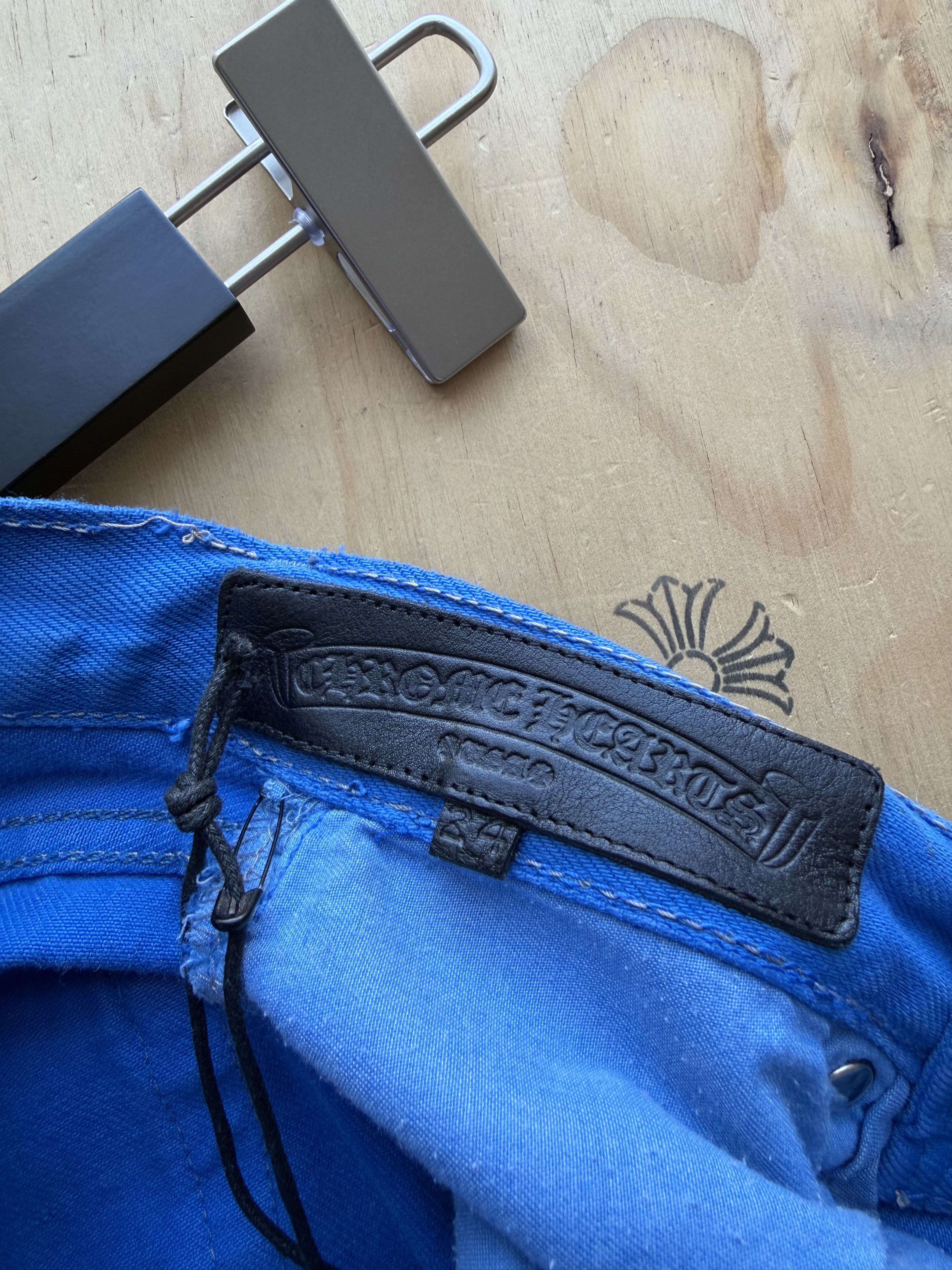 Chrome Hearts CHROME HEARTS BLUE LONDON JEANS Size US 26 / EU 42 - 15 Thumbnail
