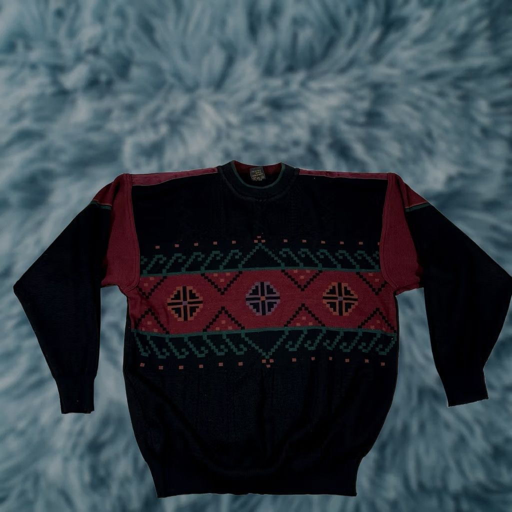 Vintage VINTAGE Nisa Orme Wool Blend Aztec Pattern Sweater Men Large Black Pullover Wool M L Aztec 90s Size US L / EU 52-54 / 3 - 1 Thumbnail