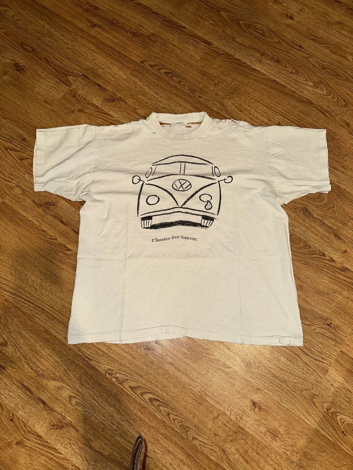 Vintage THRASH Vintage 90s Volkswagen Bus Classics Live Forever Tee Size US XL / EU 56 / 4 - 1 Thumbnail