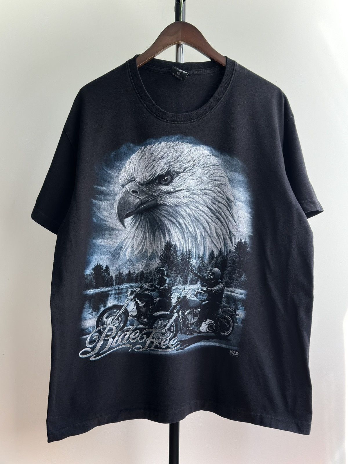 Vintage Vintage 90s Wild Ride Free Bikes Eagle Graphic Tee Size US XL / EU 56 / 4 - 1 Thumbnail