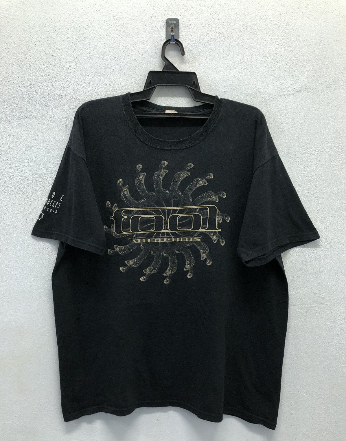 Vintage Vintage Anvil Tool Los Angeles California T-Shirt Size US XL / EU 56 / 4 - 1 Thumbnail