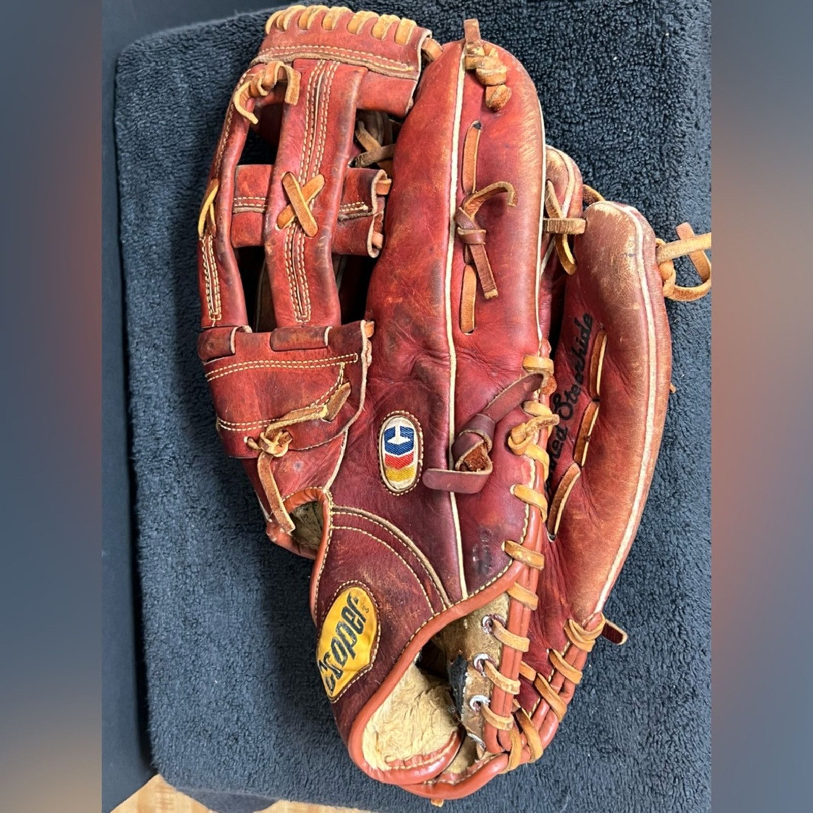 Cooper Cooper Diamond Deluxe 670 Baseball Glove RHT RIGHT HAND Size ONE SIZE - 5 Thumbnail