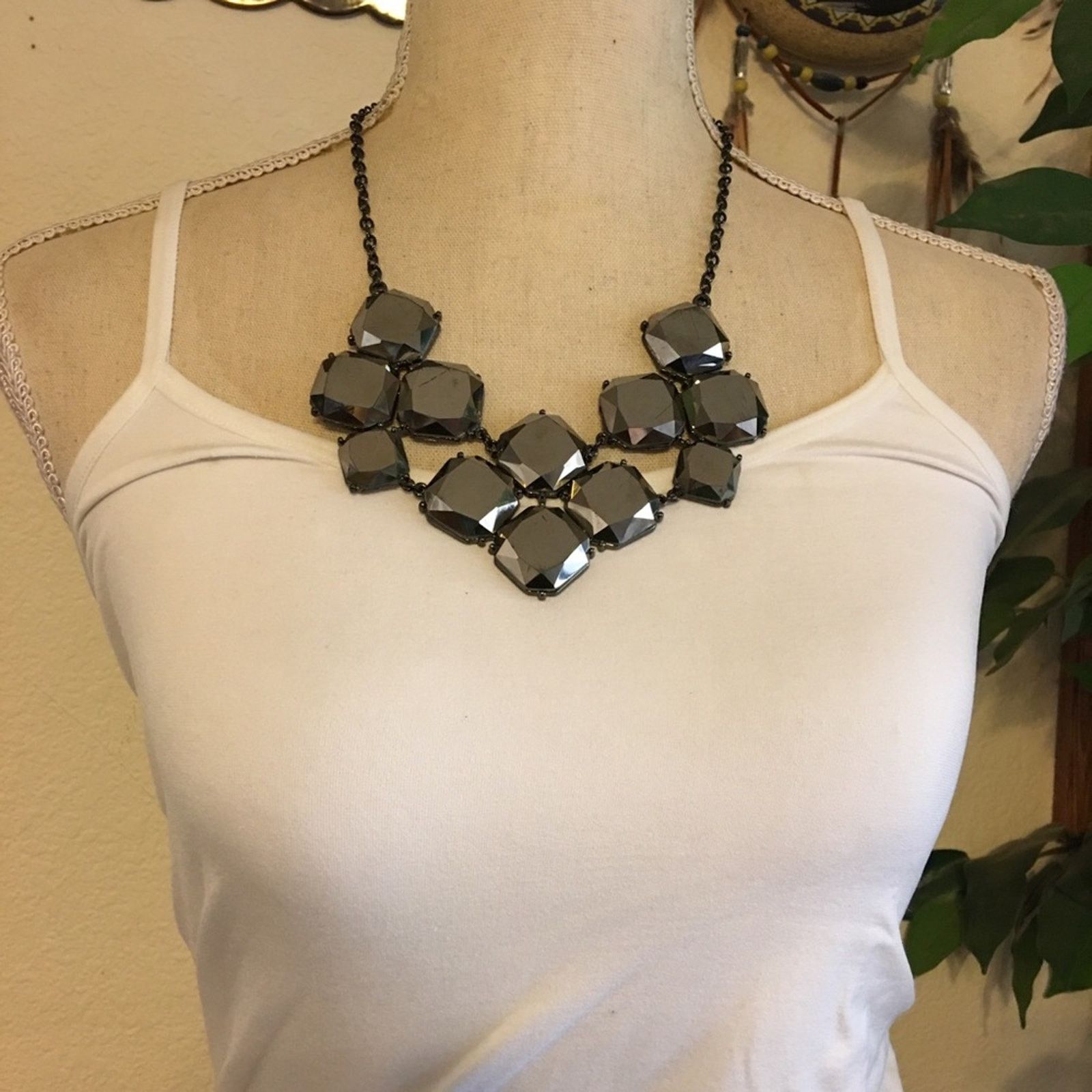Jewelry Dark chrome tone faceted glass statement necklace Size ONE SIZE - 3 Thumbnail