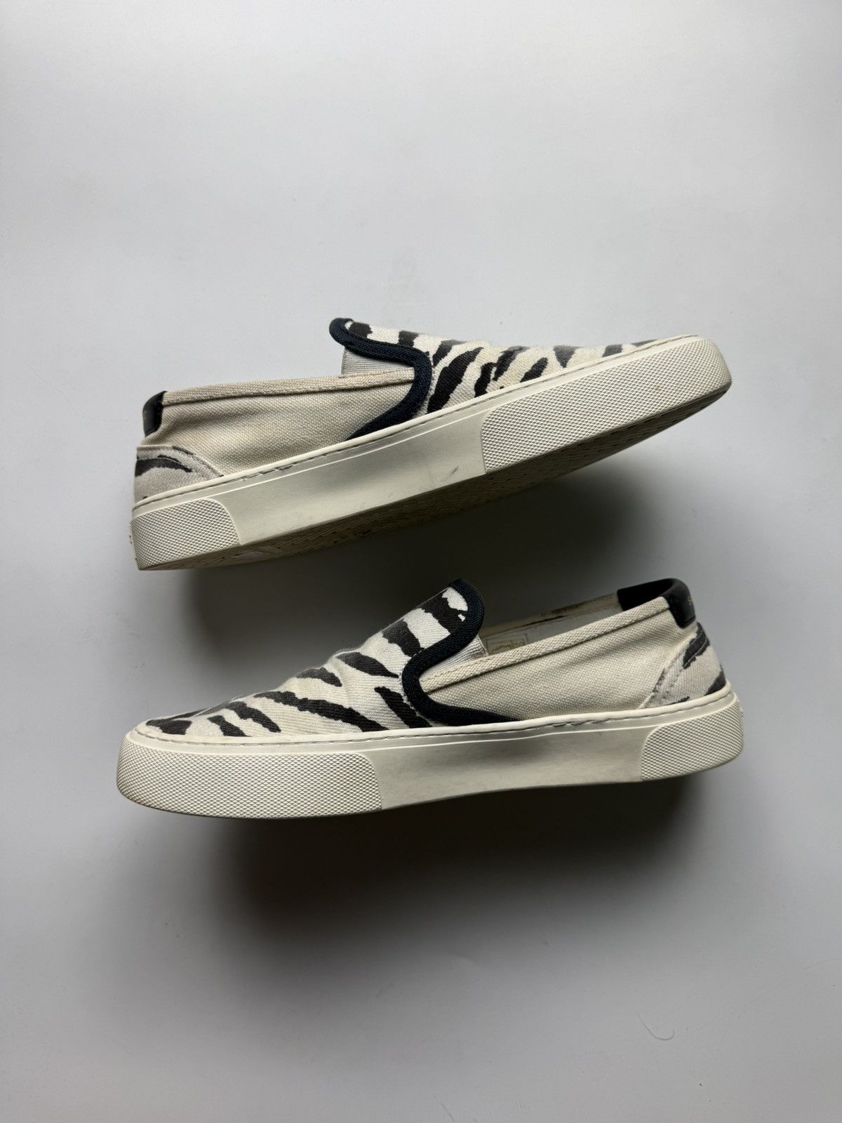 Saint Laurent Paris Saint Laurent Paris Zebra Slip On Size US 6 / EU 39 - 3 Thumbnail