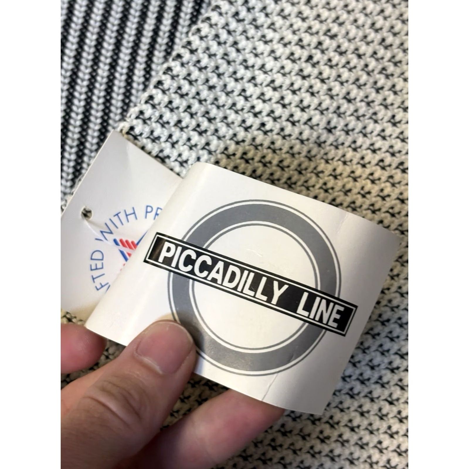 Vintage VINTAGE Piccadilly Line Men's Sweater Knit Pullover 100% Cotton Beige Geometric Crew Neck 1XL USA Men Pullover Knit Sweater Size US XL / EU 56 / 4 - 5 Thumbnail