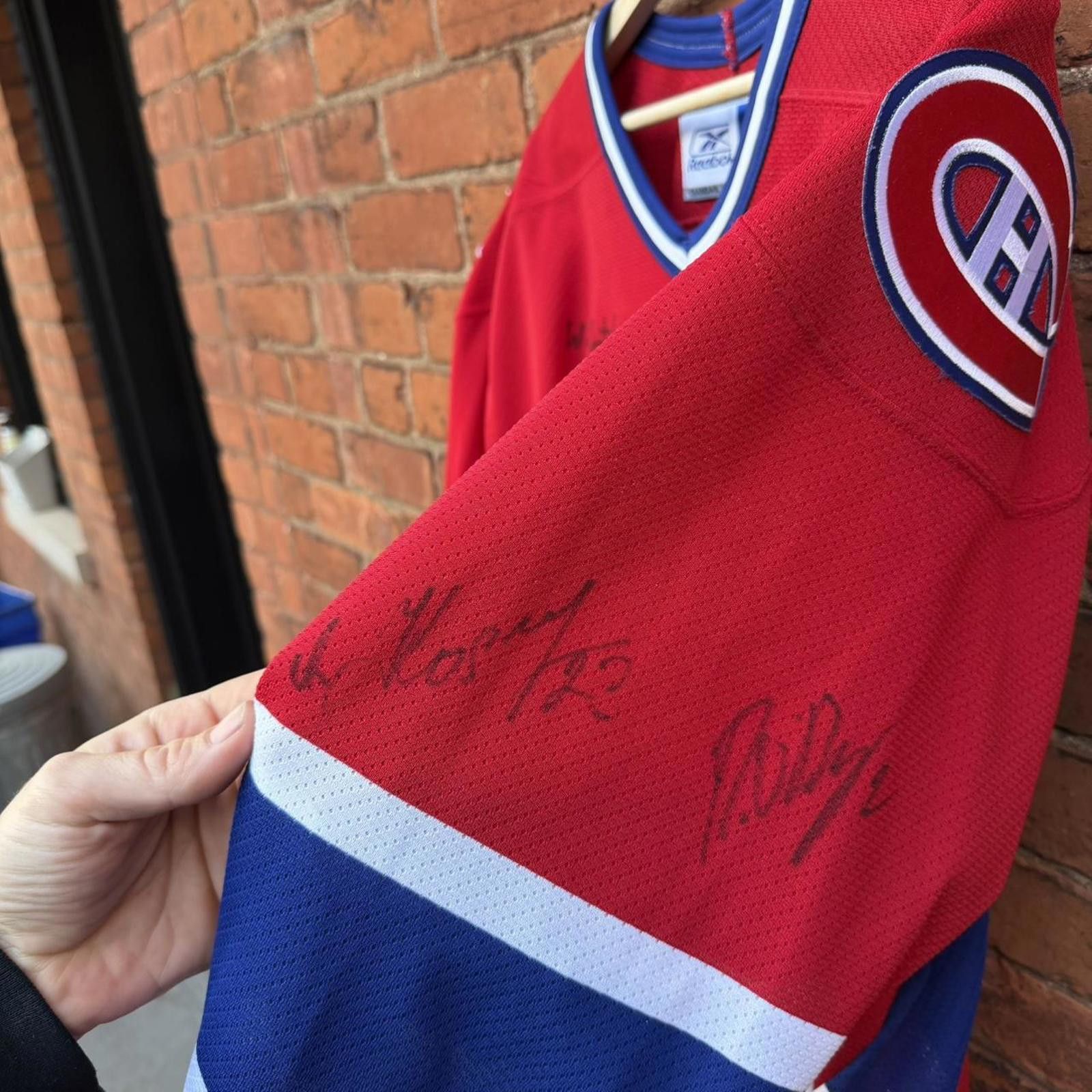 Reebok Vintage Hamilton bulldogs autographed jersey M gretzky 00s Size US M / EU 48-50 / 2 - 7 Thumbnail