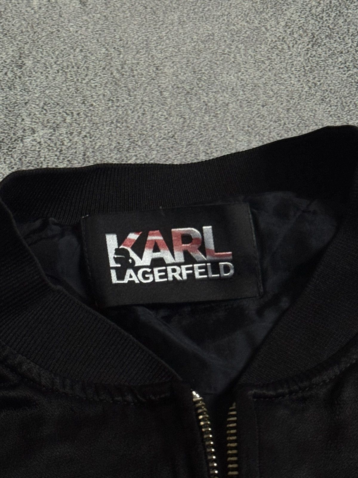 Karl Lagerfeld Karl Lagerfeld IT48/FR44/EU42 bomber zip jacket big logo Size L / US 10 / IT 46 - 8 Thumbnail