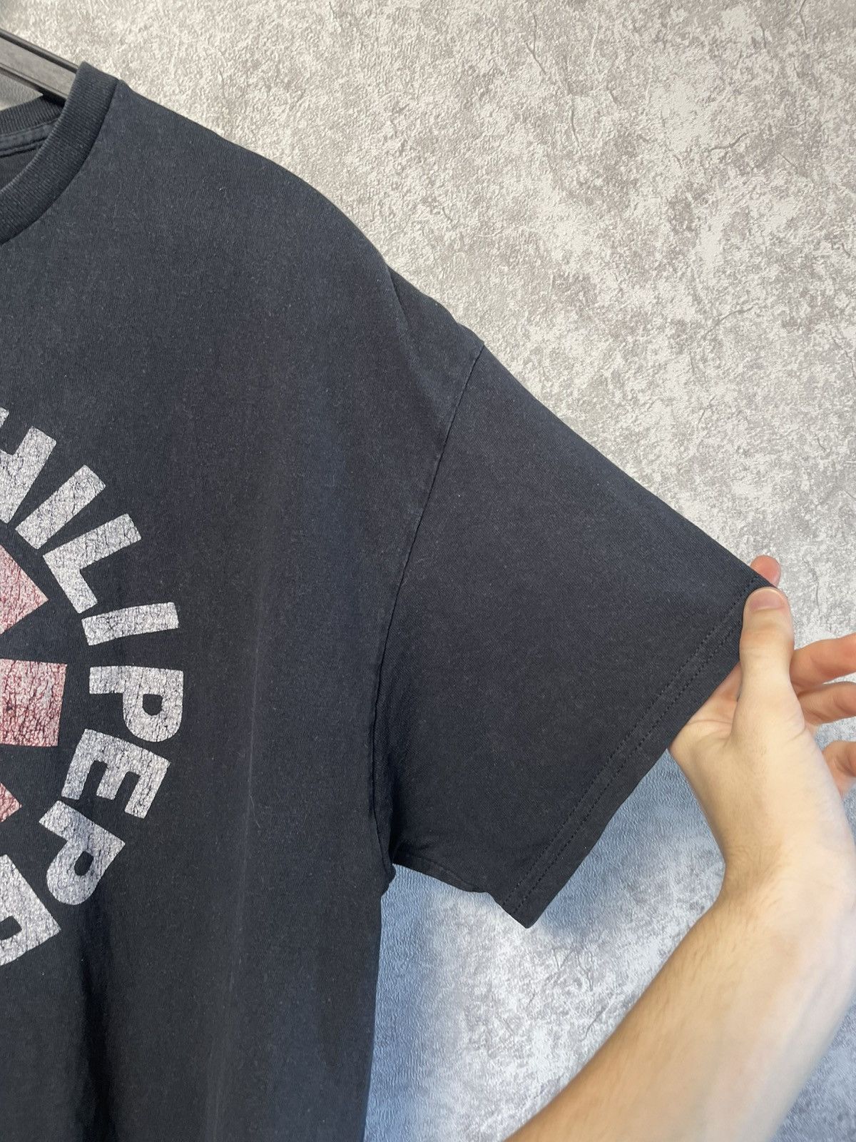 Band Tees Vintage Red Hot Chili Peppers Rock Band T-Shirt Size US XL / EU 56 / 4 - 11 Thumbnail