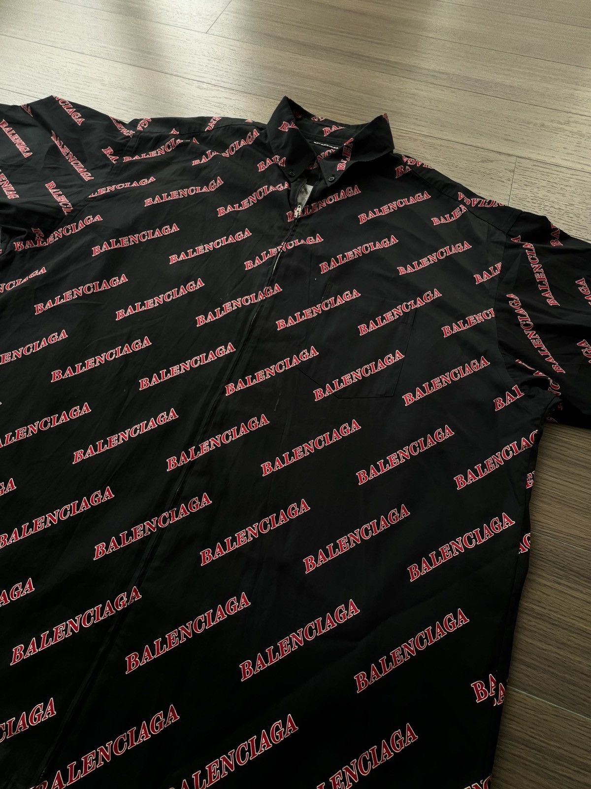 Balenciaga Balenciaga Logo Allover Button-Up Shirt Size US XXL / EU 58 / 5 - 4 Thumbnail