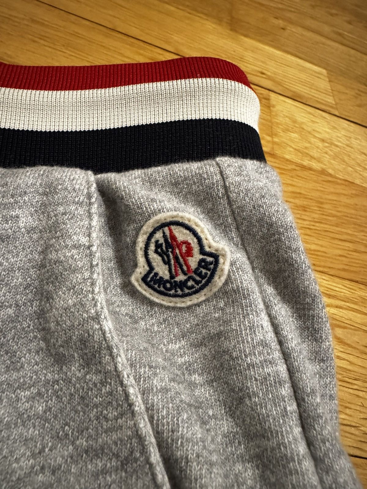 Moncler Moncler Tricolour Sweat Pants Size US 30 / EU 46 - 3 Thumbnail