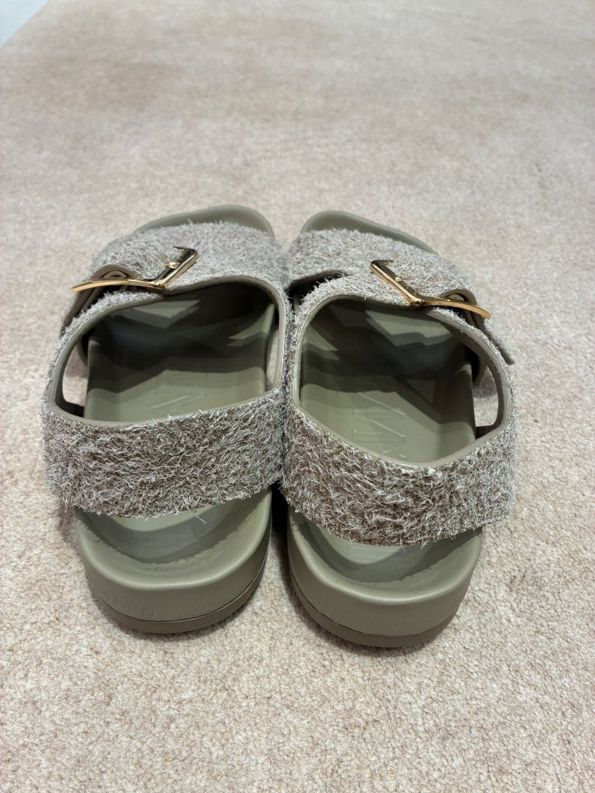 Loewe o1in1g0426 Ease Buckle Sandals in Khaki Green Size US 7 / IT 37 - 3 Thumbnail