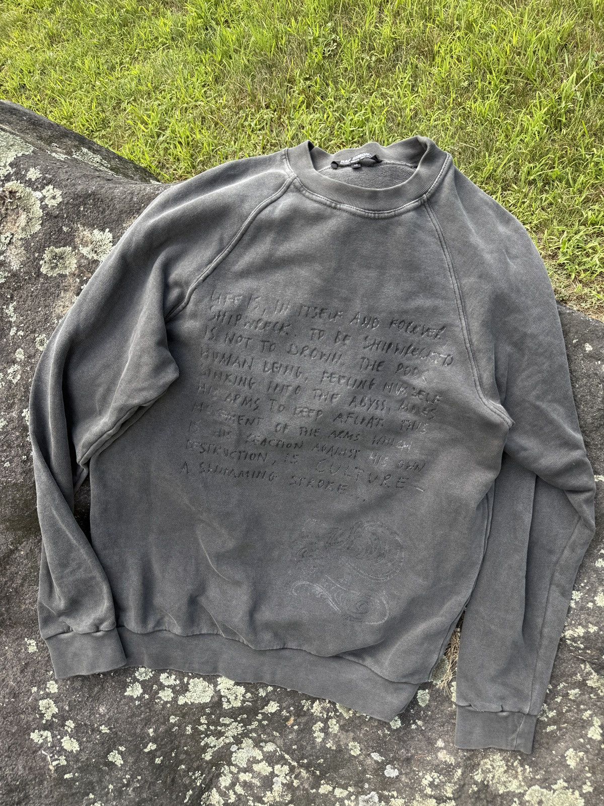 Raf Simons Raf Simons AW04 “Waves” shipwreck poem sweatshirt Size US L / EU 52-54 / 3 - 5 Thumbnail