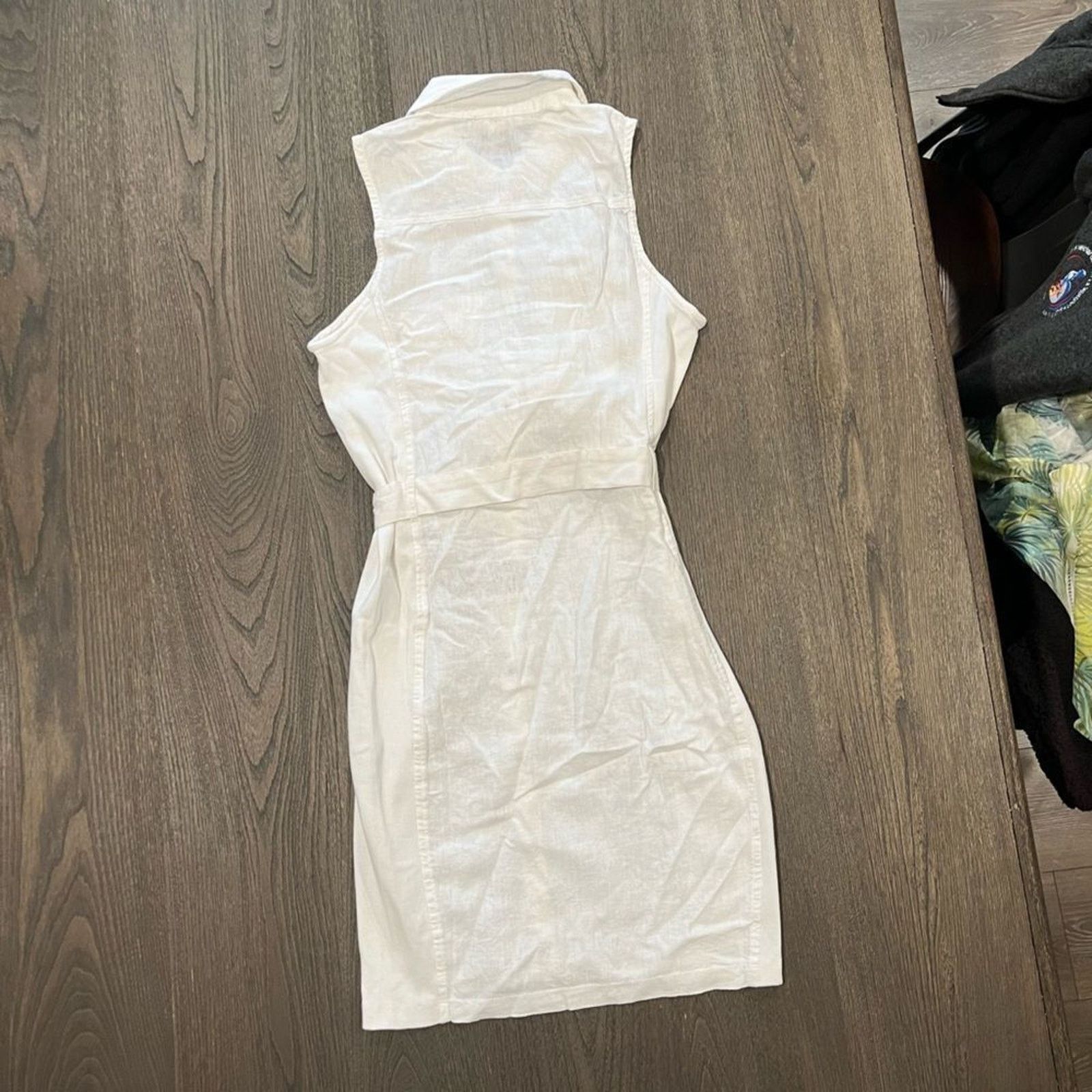 Guess NWOT Guess Los Angeles Collared Utility Tie Waist Dress Sz M Size M / US 6-8 / IT 42-44 - 5 Thumbnail