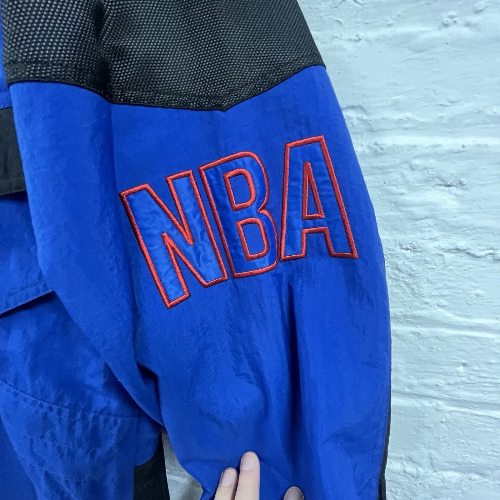 Champion Vintage 90s Champion NBA League Insulated Jacket Hooded XL Size US XL / EU 56 / 4 - 4 Thumbnail