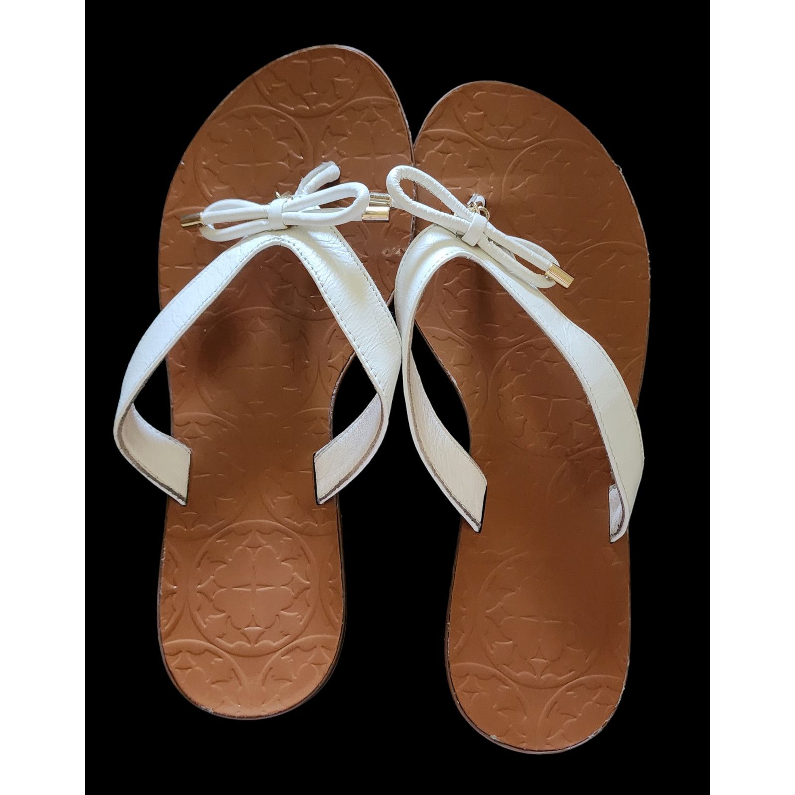 Kate Spade Kate Spade Charles White Thongs Sandals 7 M Bow Charm Size US 7 / IT 37 - 1 Thumbnail