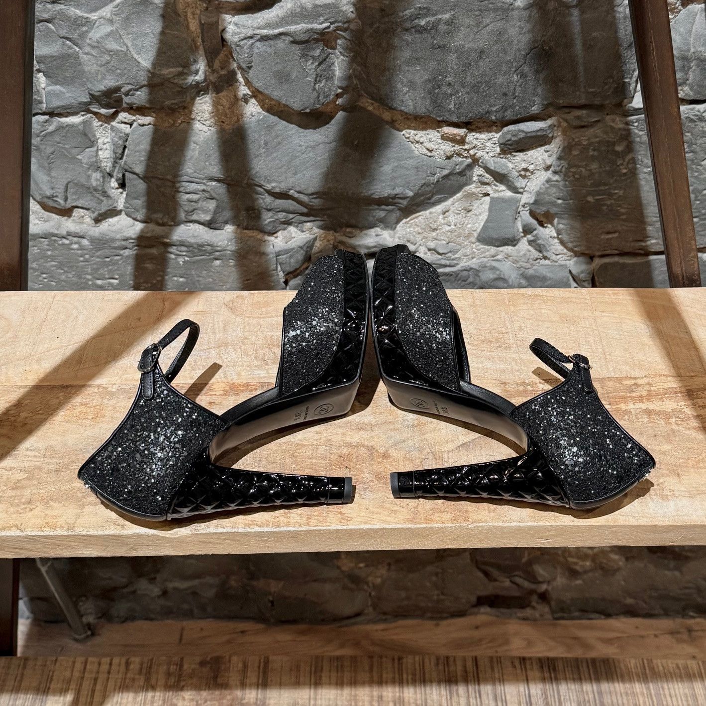 Chanel Chanel 2021 Black Glitter Platform Peep Toe Pumps Size US 8.5 / IT 38.5 - 9 Thumbnail