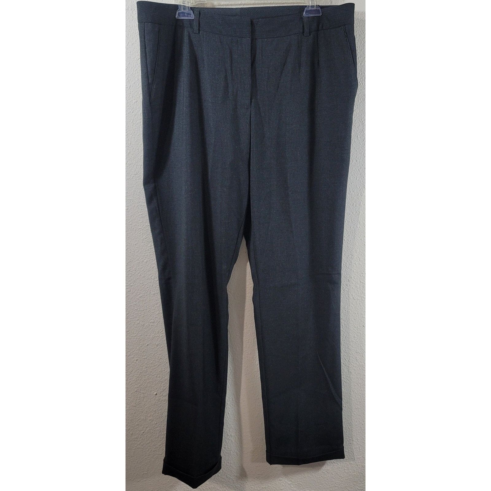 Other Worthington Charcoal Pinstripe Pleated Front Pants 14 Size 36" / US 14 / IT 50 - 1 Thumbnail