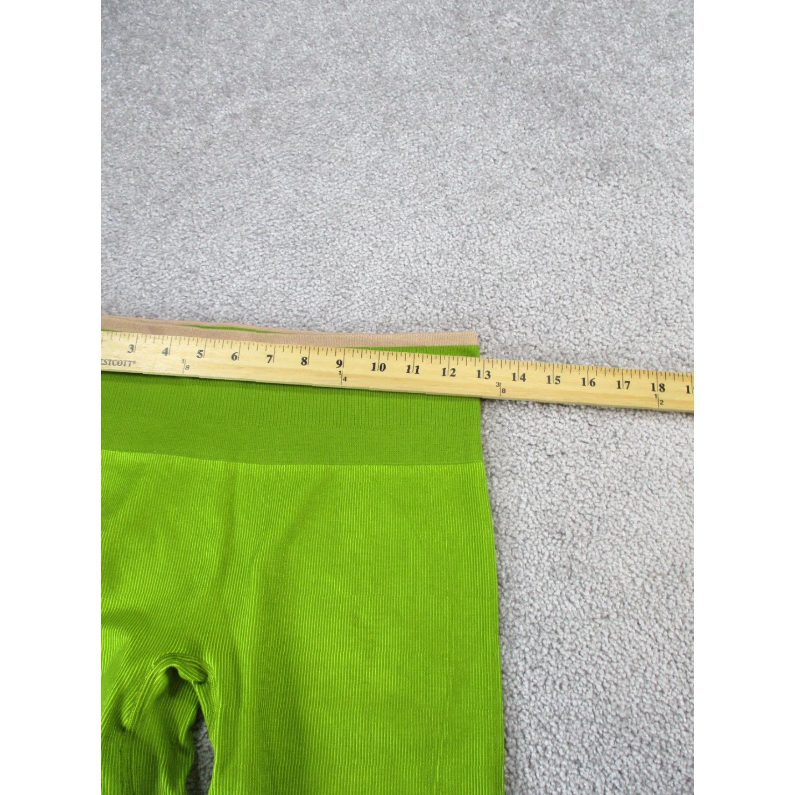 Outdoor Voices VINTAGE Outdoor Voices Leggings Women Medium Cropped Activewear Green Athleisure 90s Womens Size 32" / US 10 / IT 46 - 6 Thumbnail