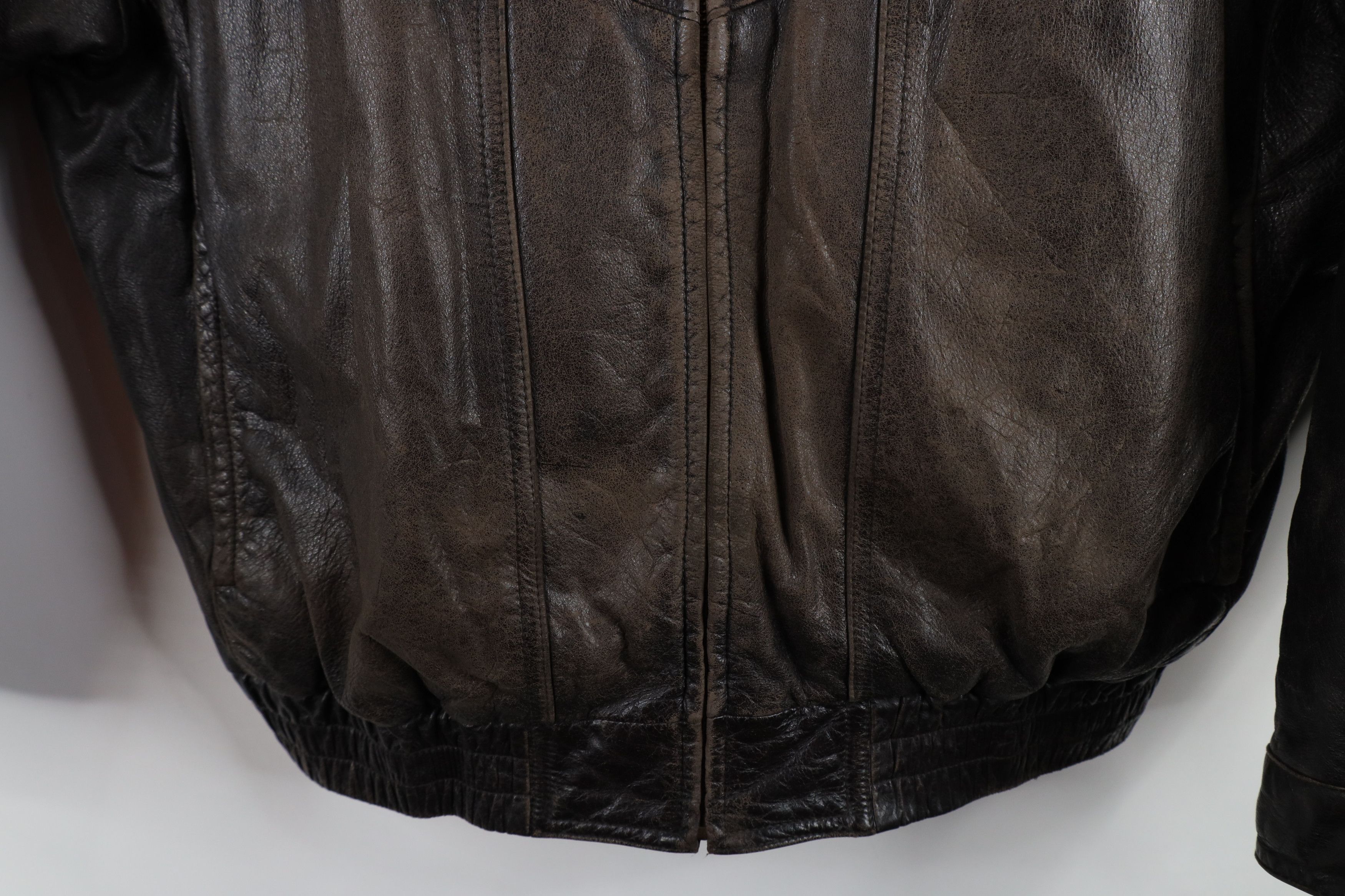 Vintage Vintage 90s Streetwear Leather Flight Bomber Jacket Brown Size US L / EU 52-54 / 3 - 5 Thumbnail