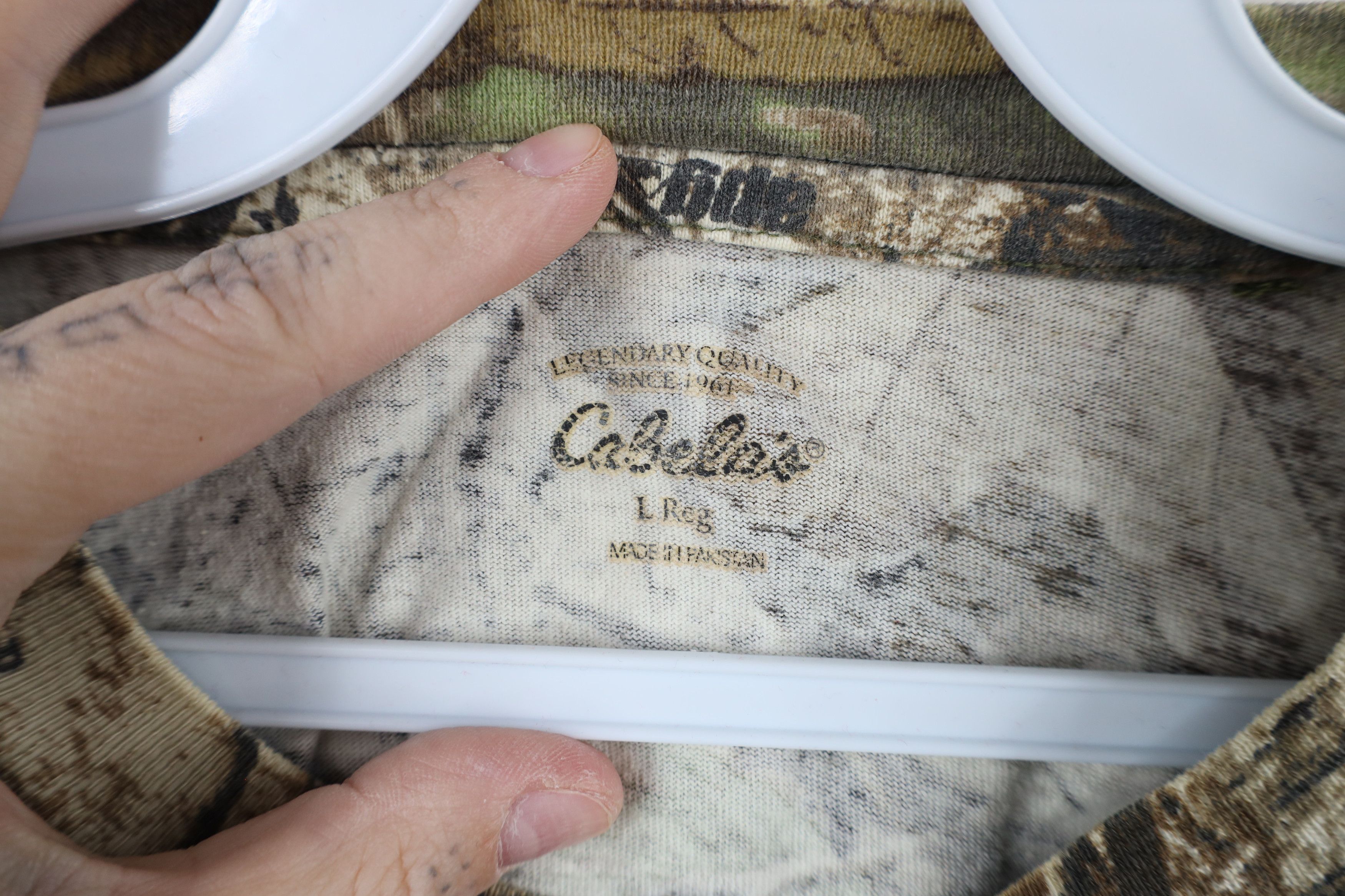 Cabelas Vintage Y2K Cabelas Camouflage Short Sleeve Pocket T-Shirt Size US L / EU 52-54 / 3 - 5 Thumbnail