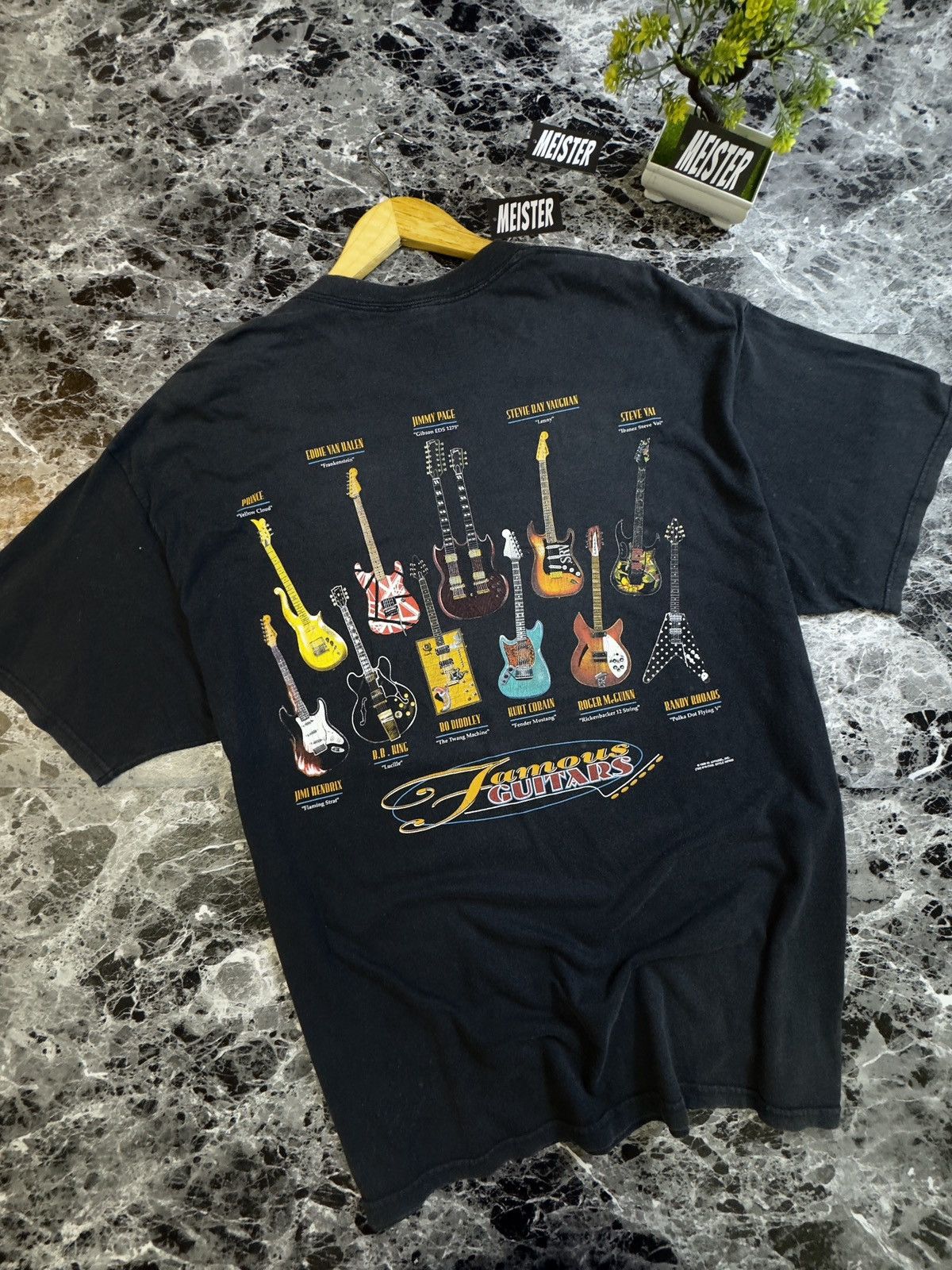 Famous Guitars Rock Vintage Tshirt