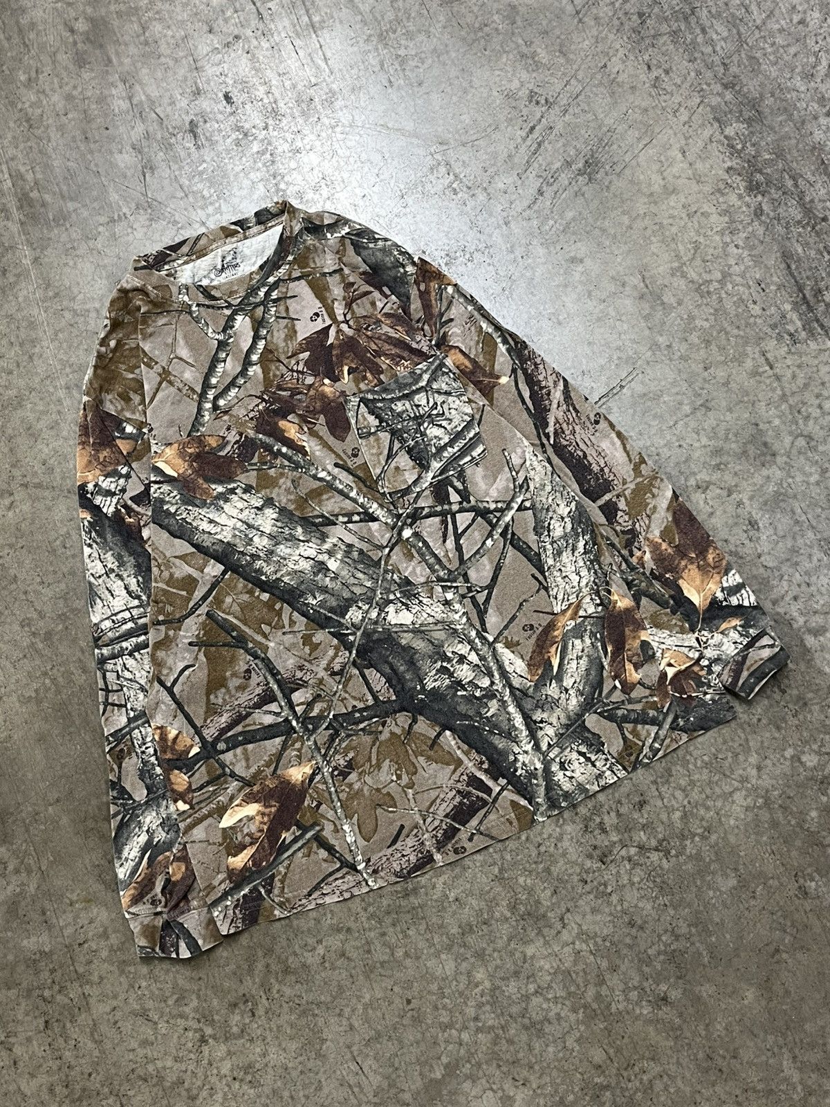 Realtree × Vintage Realtree camo longsleeve tee shirt vintage streetwear hype Size US L / EU 52-54 / 3 - 1 Thumbnail