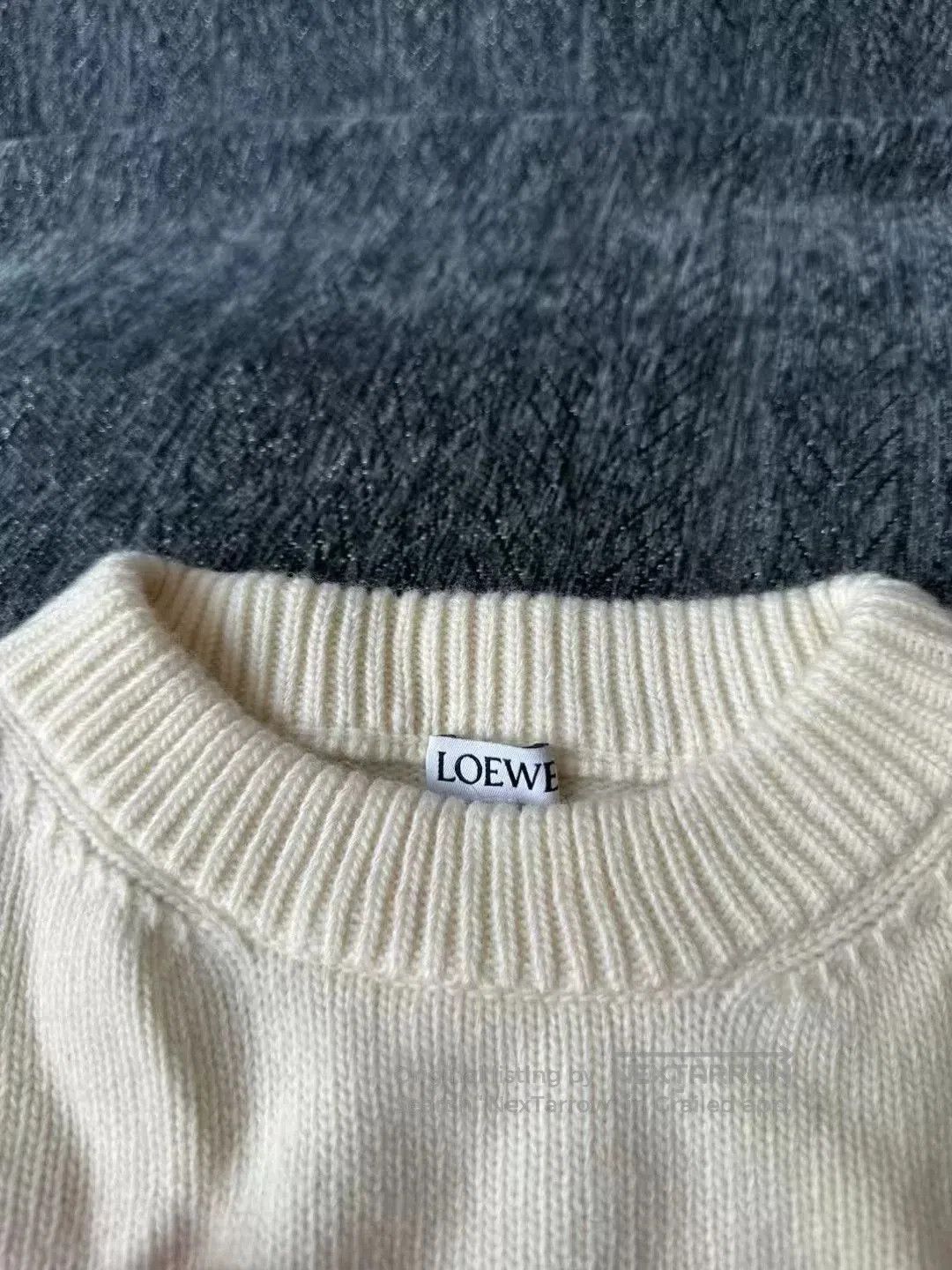 Loewe red pom pom sweater by loewe. Size XS / US 0-2 / IT 36-38 - 2 Thumbnail