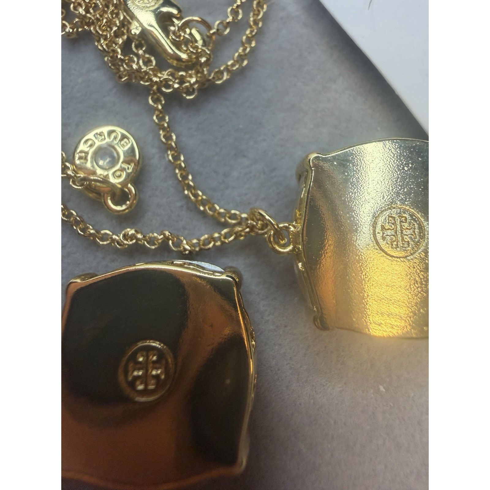 Tory Burch Tory Burch Red Crystal Earrings Necklace Set Gold Tone NWT Size ONE SIZE - 4 Thumbnail